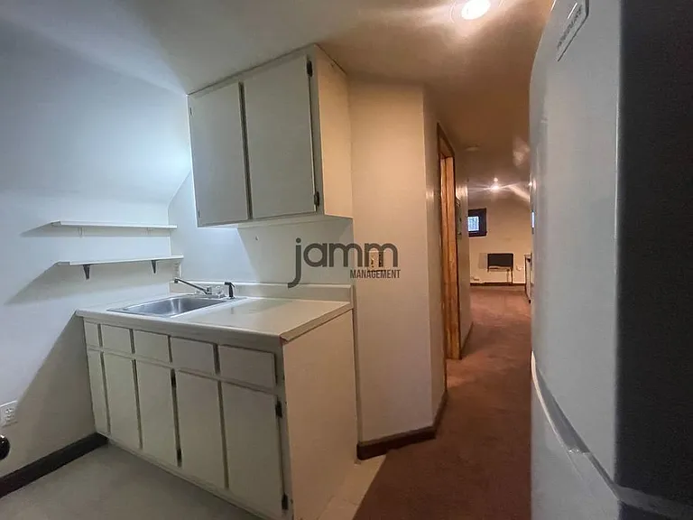 1695 Glenmont Loft — Photo 8