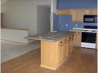 3rd image of 582 Village Mill Dr