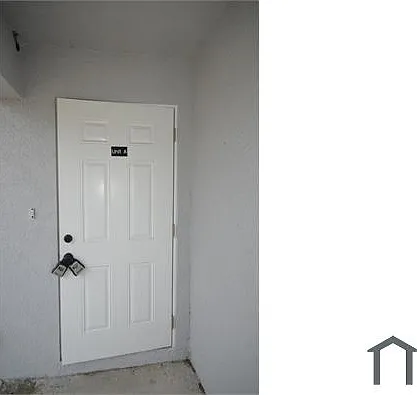 2955 Dunbar Ave — Photo 4