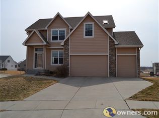 3802 NE Briarwood Dr, Ankeny, IA 50021