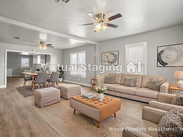 1302 Avenue E #1 — Photo 3