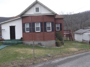 312 Chestnut St, Appalachia, VA 24216