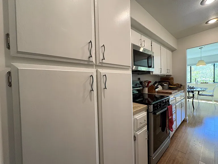 320 Palo Alto Ave #A2 — Photo 6