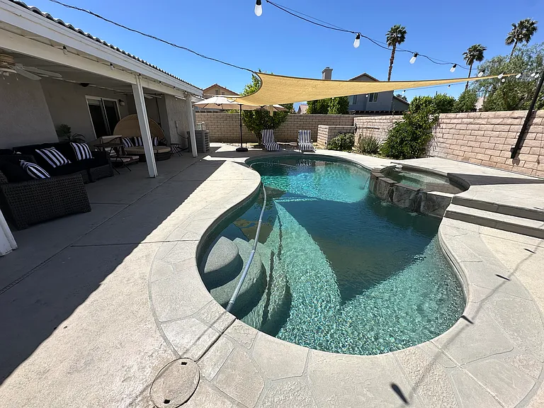 Irwin Cir — Photo 14