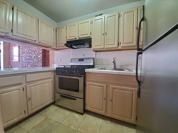 4th image of 18 W 128th St APT 3