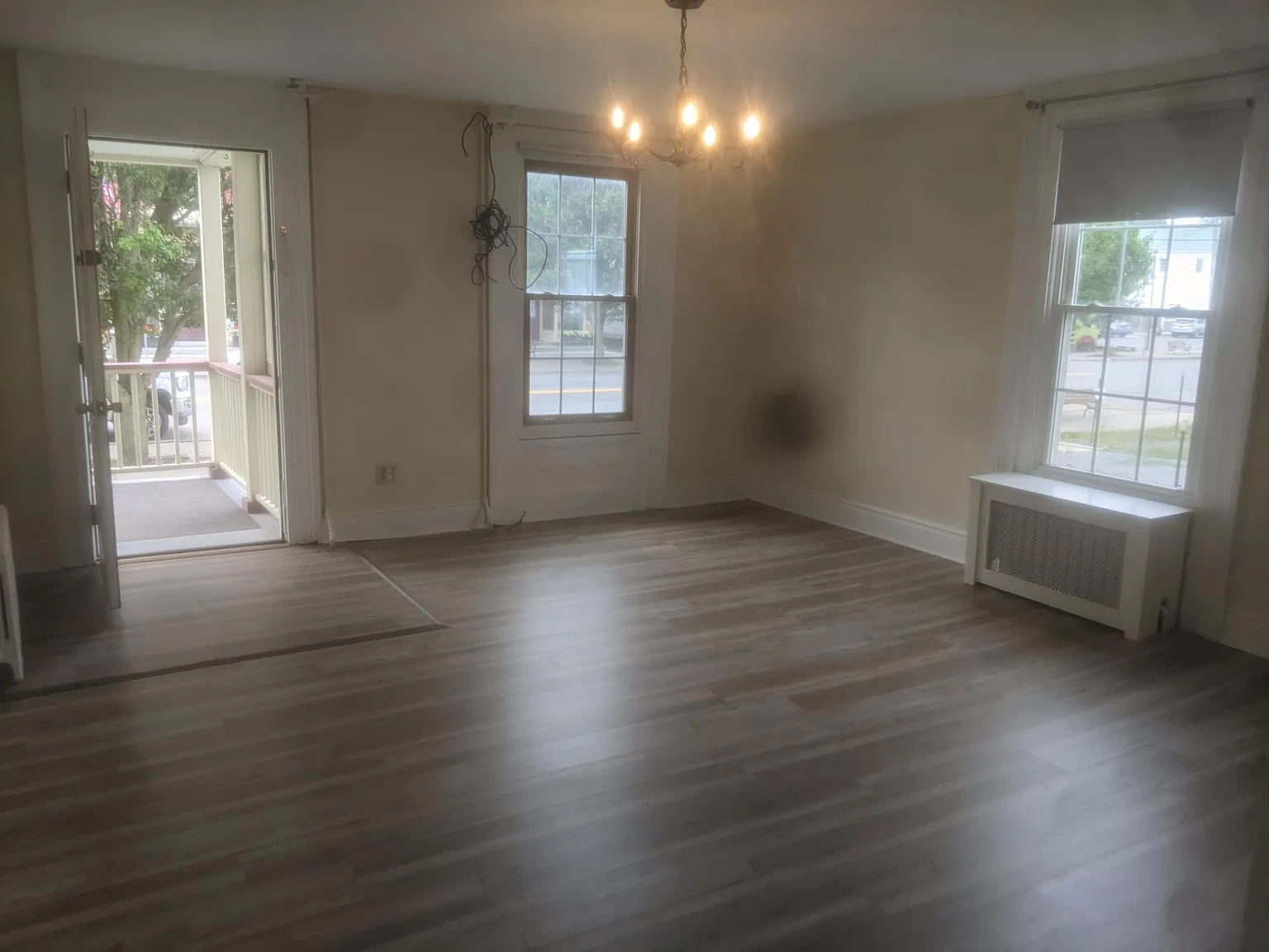 135 Main St — Photo 2