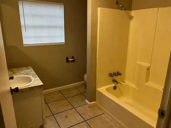 1005 N Oak St APT A, Valdosta, GA 31601