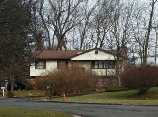 2 Jennifer Ct, Spring Valley, NY 10977