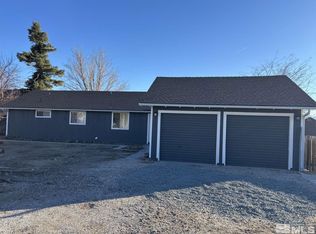 3725 Peregrine Cir, Reno, NV 89508