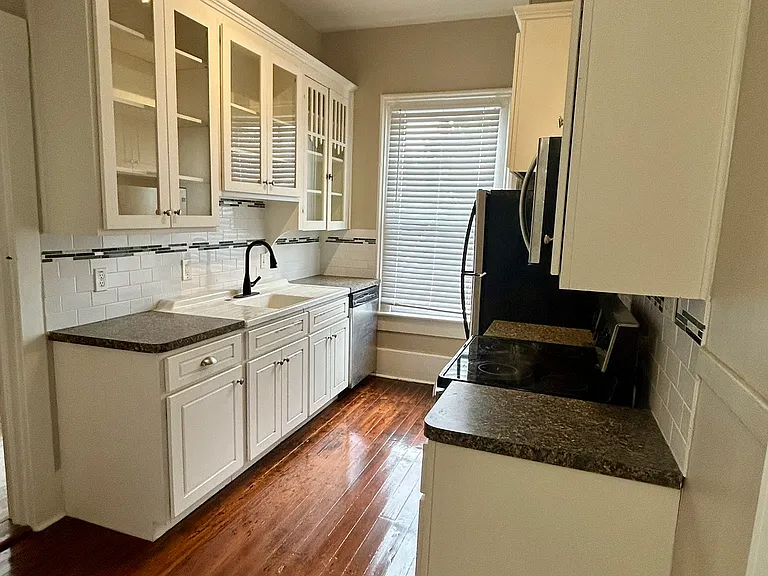 3419 Avenue N #1 — Photo 8