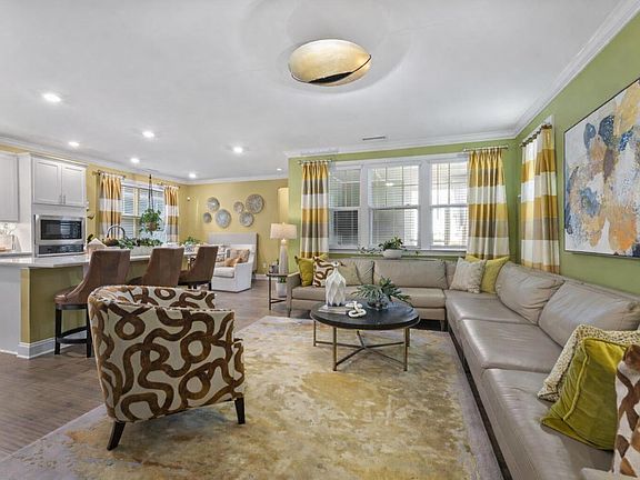 5th image of 6142 Giddings St