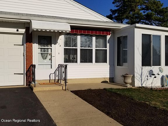 2nd image of 41 Crestwood Parkway #B