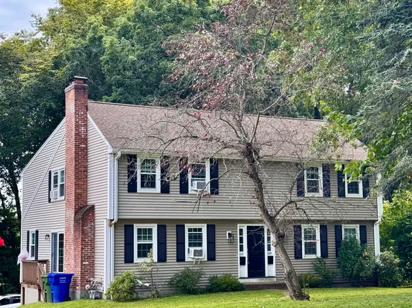 108 Clinton St #1, Glastonbury, CT 06033