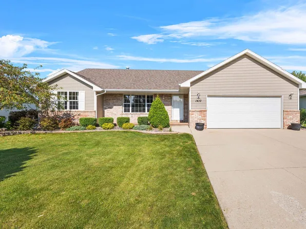 1410 Alpine Dr, Green Bay, WI 54311