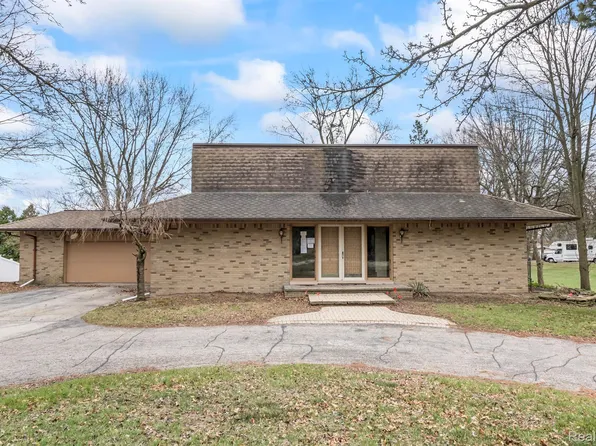 11400 Chicago Rd, Warren, MI 48093