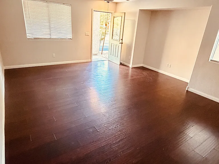 1146 Claire Rose Ave — Photo 5