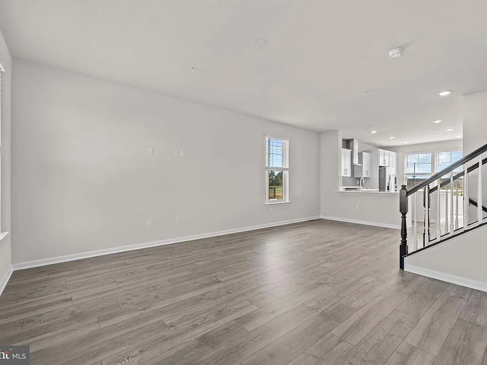 345 Ensemble Way