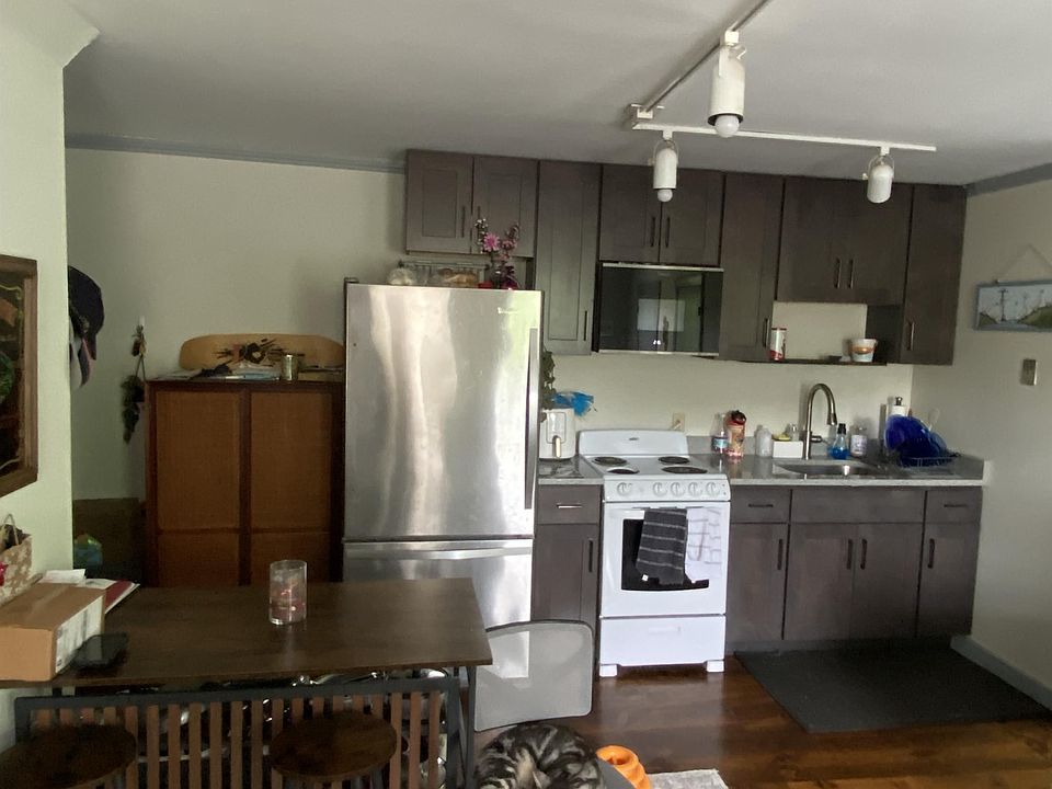 1st image of 16 South St #10903518