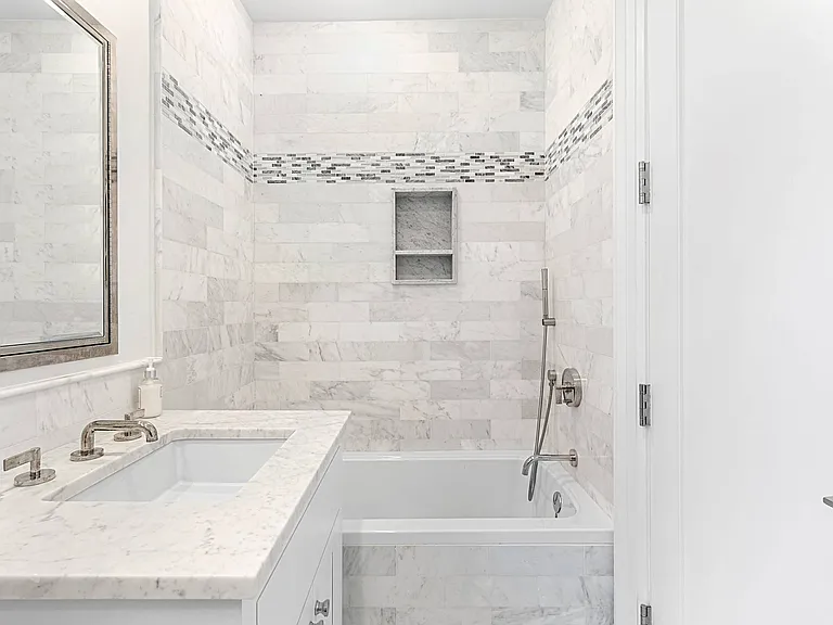 11 Farrell Ct — Photo 23