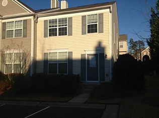 1045 Prestwyck Ct, Alpharetta, GA 30004