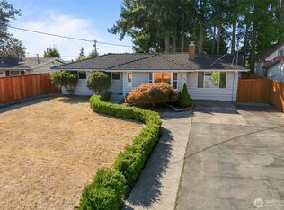 915 Monroe Avenue NE, Renton, WA 98056