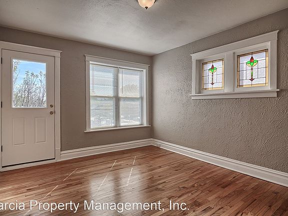 4th image of 5067-5069 Chippewa St #2F