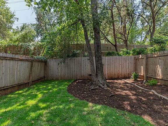 4th image of 3809 Spicewood Springs Rd APT 150