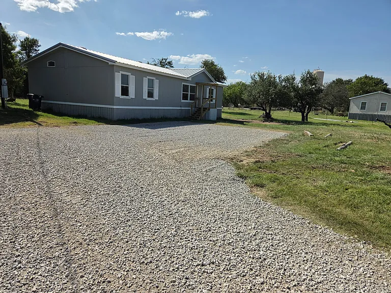 143 Summit Ridge Ln — Photo 1