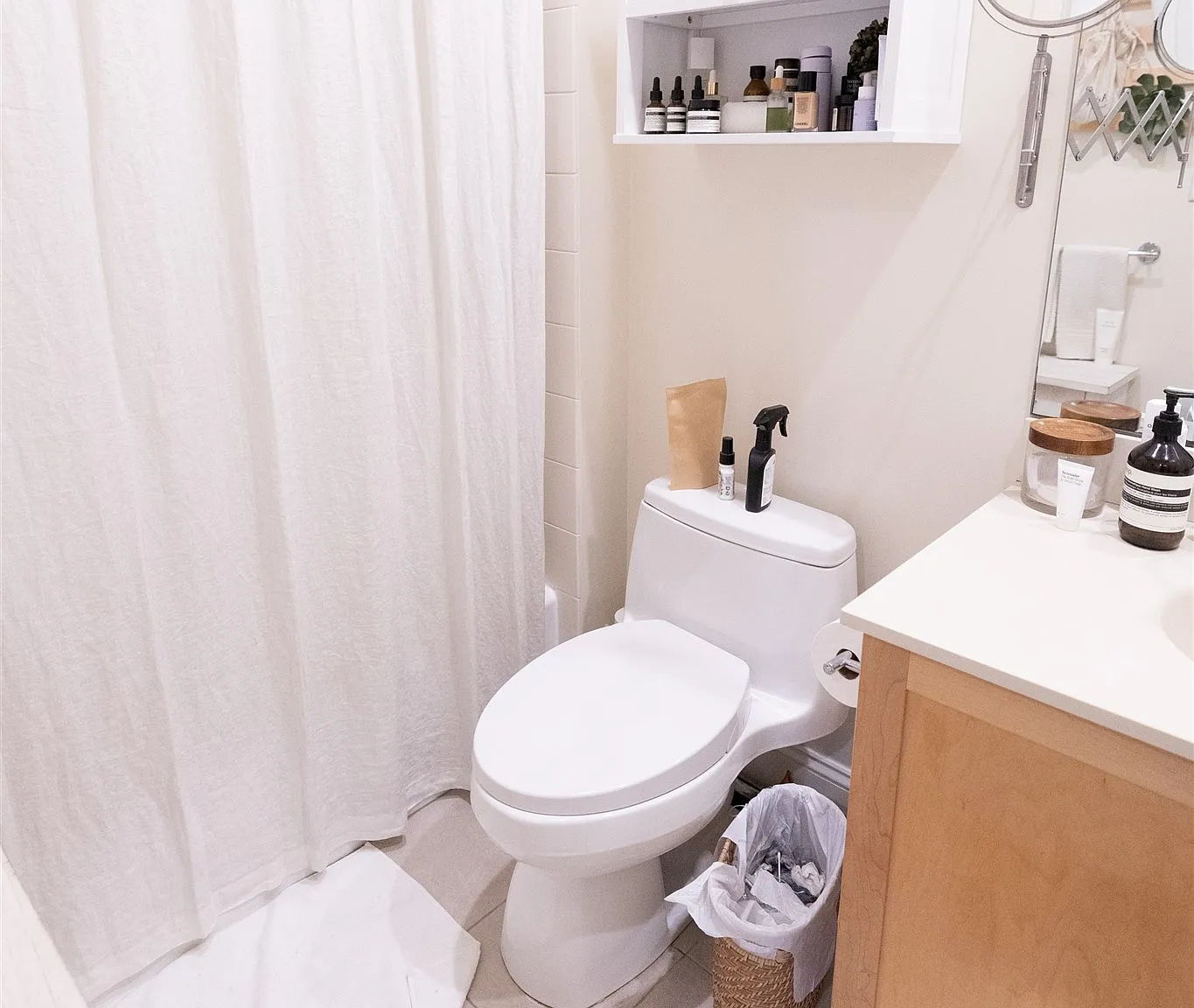 2 bed, 974 sqft, $4,700 — Photo 2