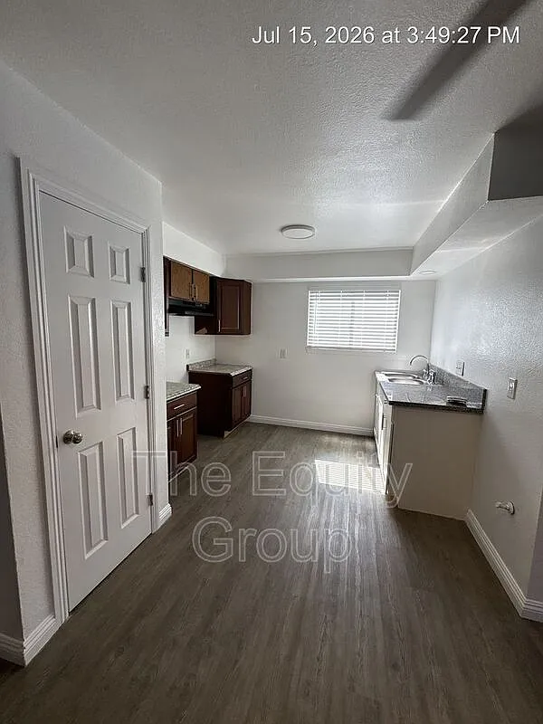 3 bed, 2.0 bath, $1,700 — Photo 4