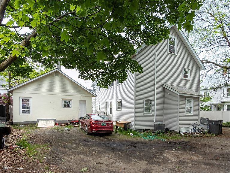 Listing photo 5