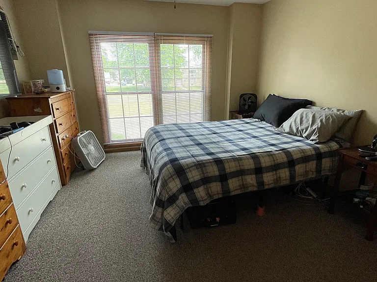W156N11355 Pilgrim Rd #2 — Photo 6