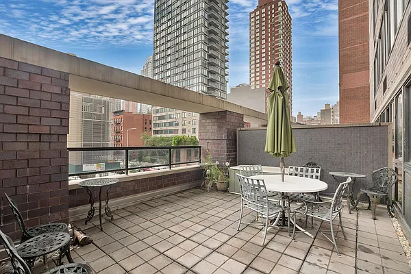 Rented by Douglas Elliman | media 23