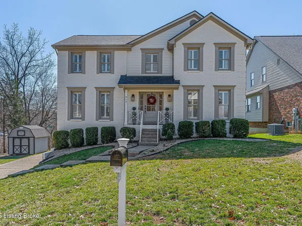 912 Starlite Ct, Louisville, KY 40207