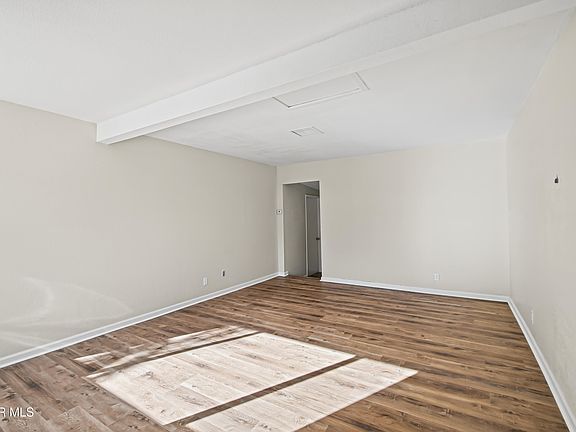 3rd image of 43061 41st St W