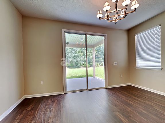 5th image of 11293 Justin Oaks Dr N