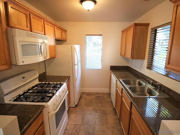 3rd image of 10170 Camino Ruiz Unit 36
