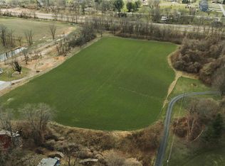 6860 Middlegate Ln, Glen Carbon, IL 62034