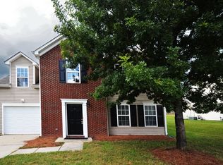 545 Moss Stream Ln, Charlotte, NC 28214