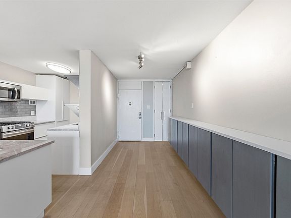 3rd image of 3883 Turtle Creek Blvd APT 1615