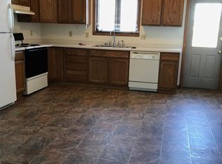 416 Saratoga Ave APT 4, North Fond Du Lac, WI 54937