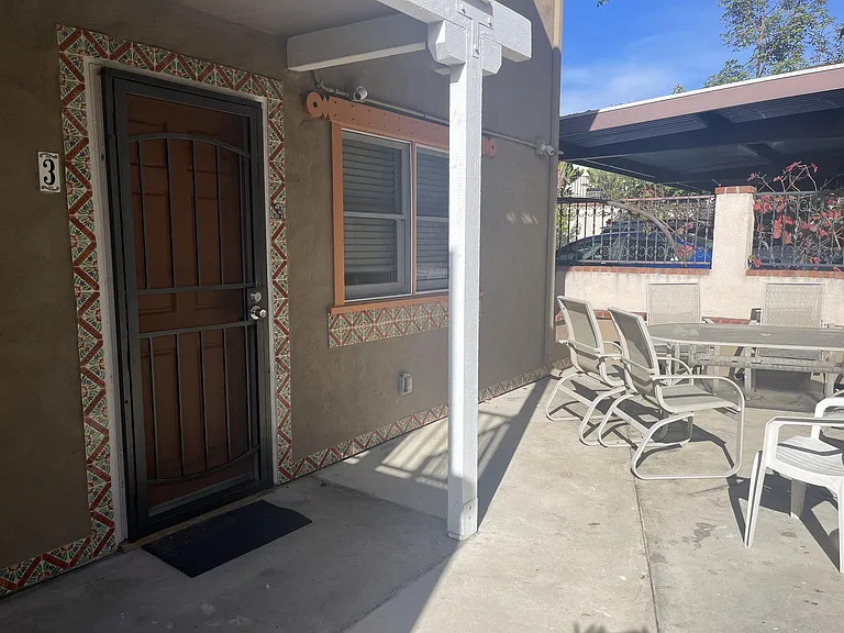 2340 Jefferson St — Photo 9
