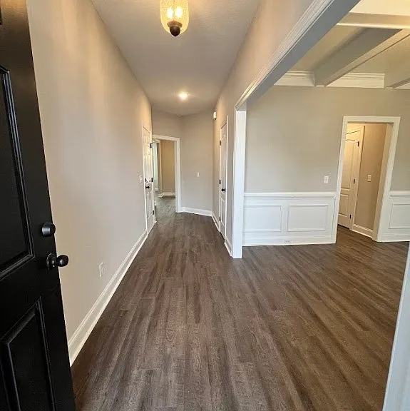150 Sams Dr — Photo 3
