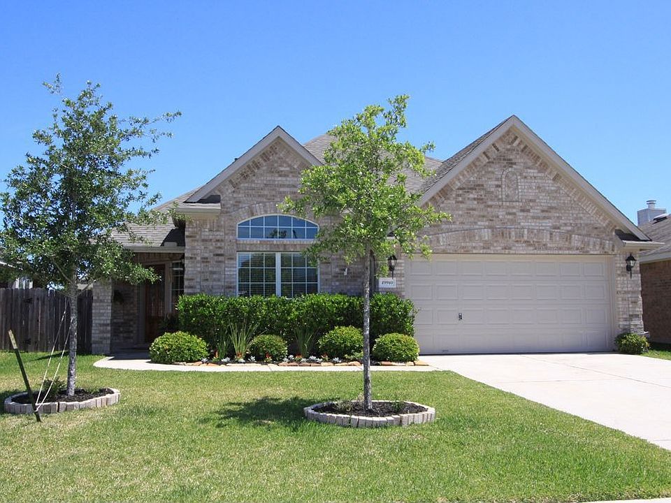 1st image of 19910 Sternwood Manor Dr