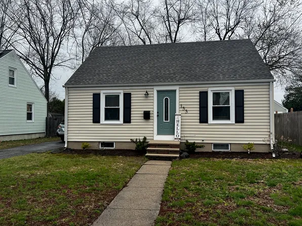 133 Winton St, Springfield, MA 01118