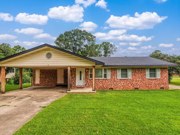 320 Indianhead Dr, Sherwood, AR 72120