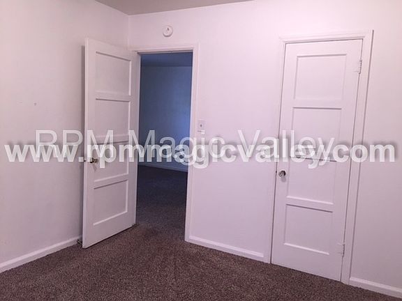 4th image of 132 Hansen St E Ste 4
