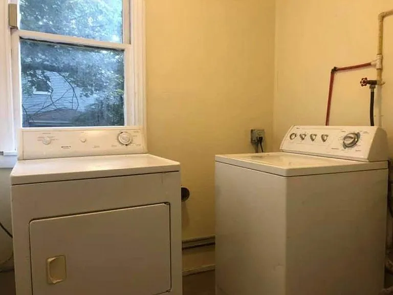 213 Amherst St — Photo 12