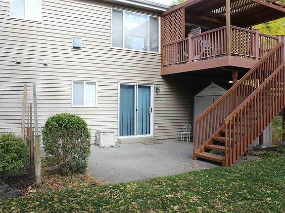 3rd image of 203 N Kelsea Ct