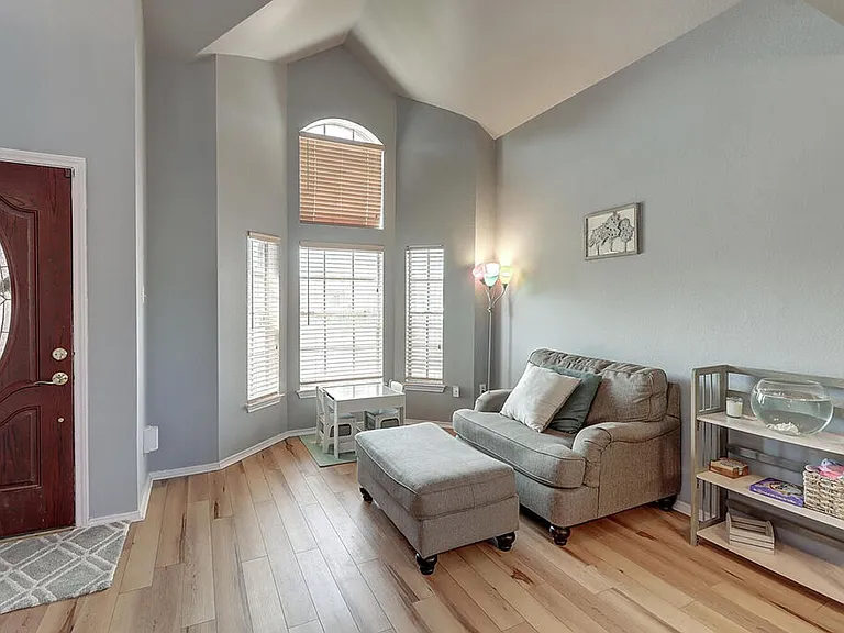 7846 Falcon Dr — Photo 8